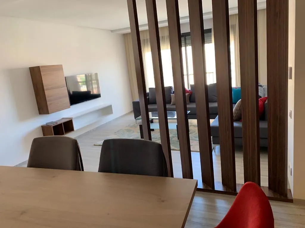 Appartement Deux Chambres Salon Centre De Gueliz 23 Марракеш Марокко
