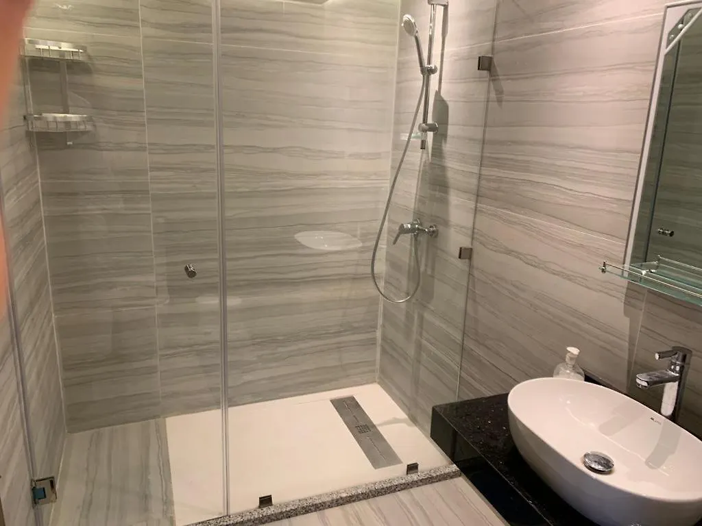 Appartement Deux Chambres Salon Centre De Gueliz 23 Марракеш Марокко